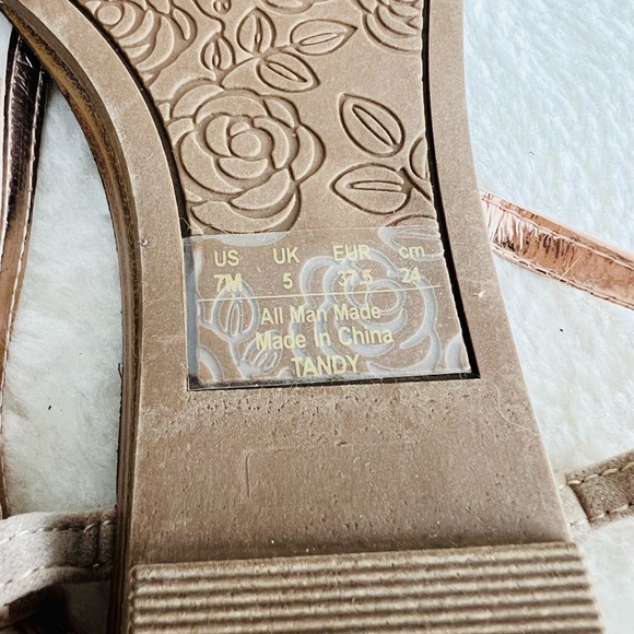 CARLOS Santana Flats Sandals Feather Tandy Size 7 - Picture 3 of 4